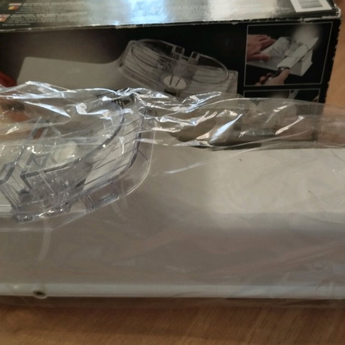 Knife and scissor sharpener machine unused, battery operated