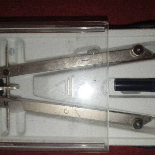 Divider in case used