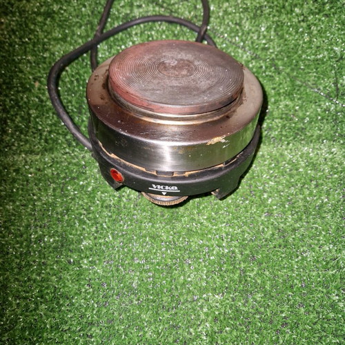 Small autonomous hotplate used for coffee briki