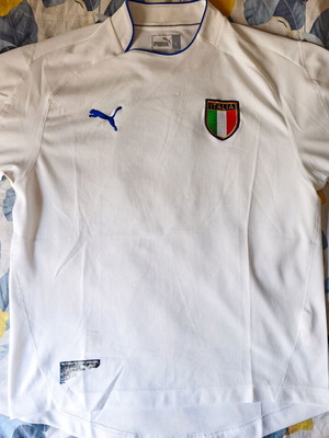 Italy National Football Jersey used 2003-2004 size Large