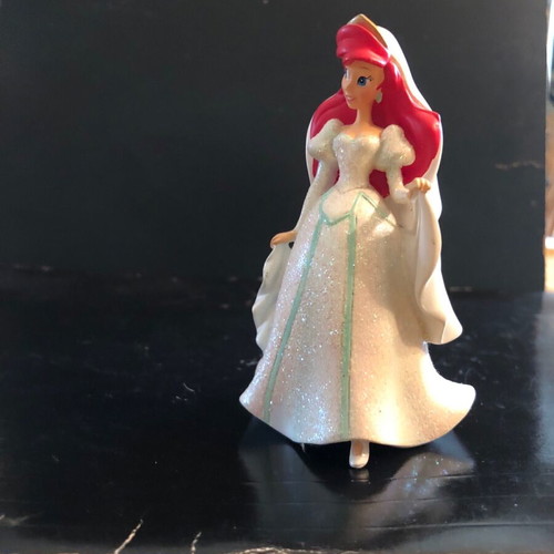 Ariel figure like new, wedding dress with glitter from Disney