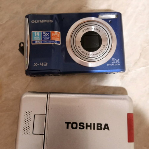 Cameras very lightly used for spare parts
