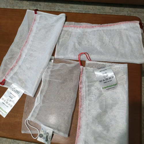 Kitchen bags like new, set of 4, tulle for fruits and vegetables