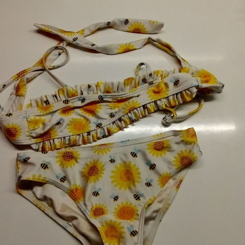 Girls' bikini like new, size 2-4 years, white and yellow