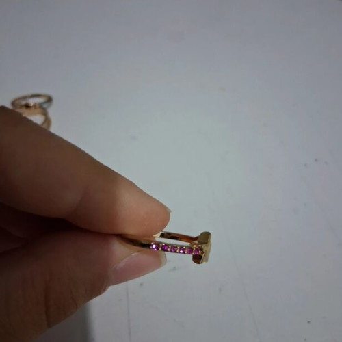 Avon ring 18.1 mm like new, multicolor gold tone