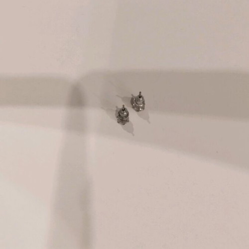Ozze stud earrings like new, silver with zircon stones