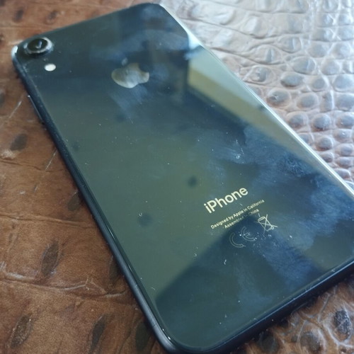 Apple iPhone XR, black, 64GB, 87% battery health, with case
