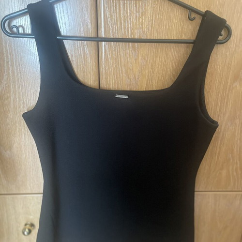 BSB sleeveless top black used, slim fit