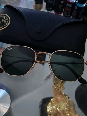Ray-Ban Hexagonal Gold Sunglasses with Green G-15 Lenses like new