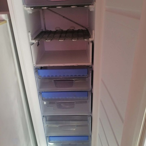 Indesit freezer, full working order, 172cm height, 58cm width