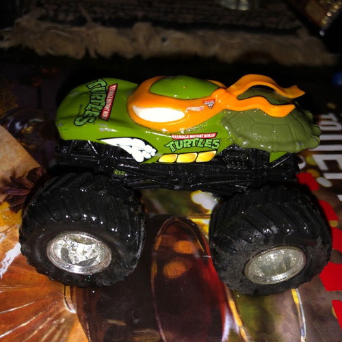 Monster truck like new