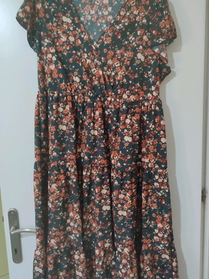 Floral dress XXL with elastic waist, like new