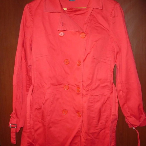 Women's red gabardine coat used, size M, spring autumn