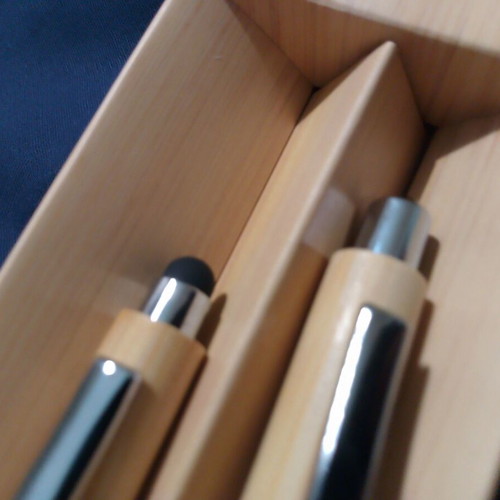 Pen and mechanical pencil set new, beige wood in box