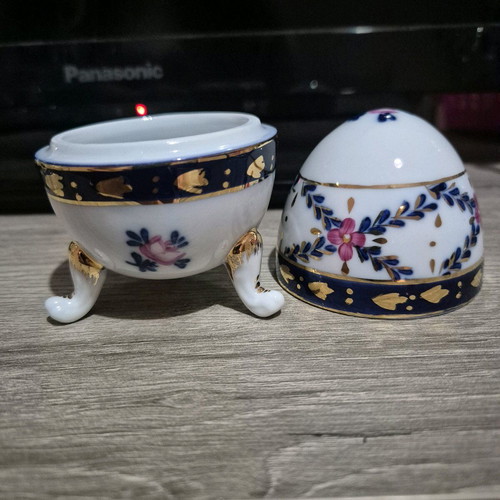 Decorative egg like new