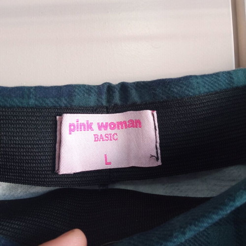 Pink Woman plaid skirt size L like new, green
