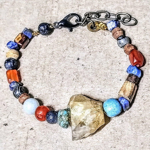Bracelet with citrine and multicolored stones new