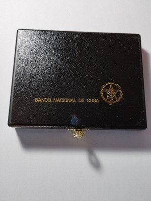 Κούβα αυθεντική βελούδινη θήκη για επετειακό ασημένιο νόμισμα σαν καινούργια
