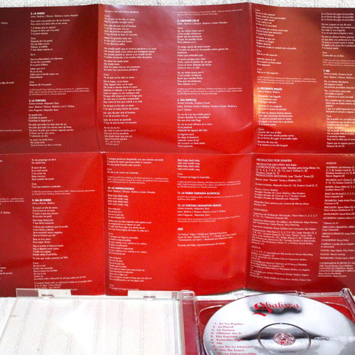 Shakira Fijación Oral Vol. 1 CD and DVD like new, collector's edition