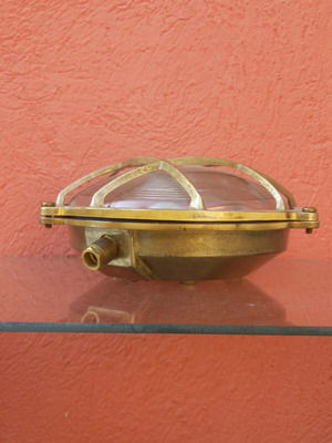 Brass wall light new, diameter 20 cm