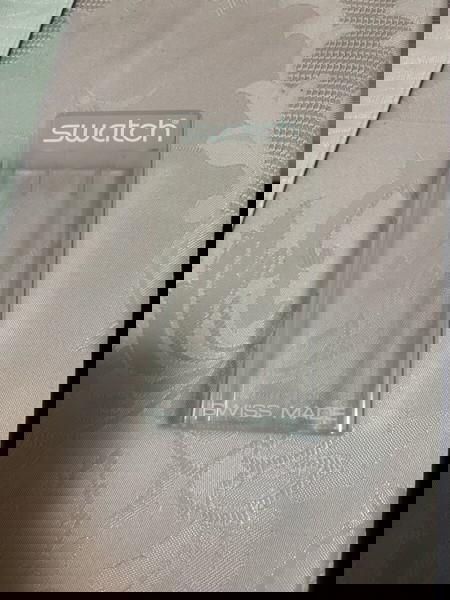 Πλαστικό κουτάκι από ρολόι Swatch