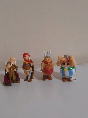 Asterix and Obelix figures set of 4 like new
