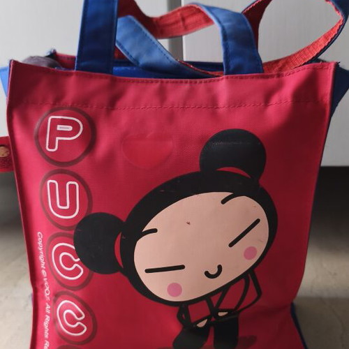 Vintage Pucca Tote Bag shoulder type like new, blue and red