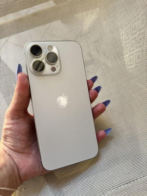 iPhone 15 Pro Max 8/256GB white, like new