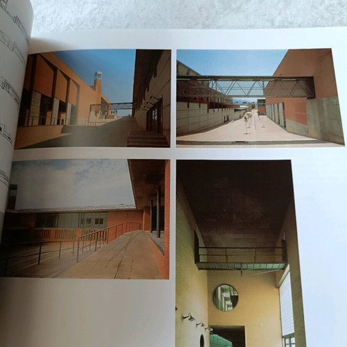 Mies Van Der Rohe Pavilion book like new, English