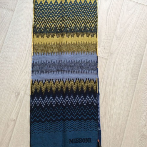 Missoni wool scarf vintage multicolor like new