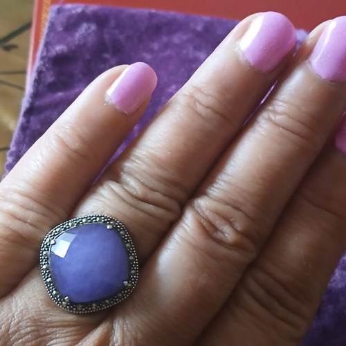 Ring with rare purple qade and marcasite in 925 silver, size 17.5mm, Spanish brand like new