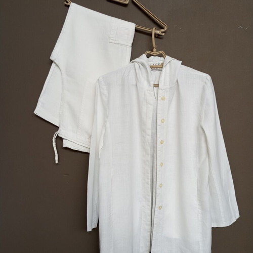 White Linen Co-ord Set LICE like new, jacket and cargo pants