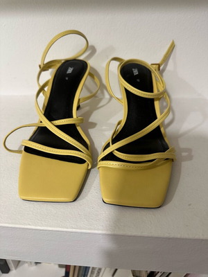 women's sandal