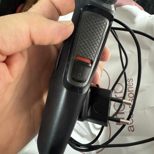 Philips electric shaver T31