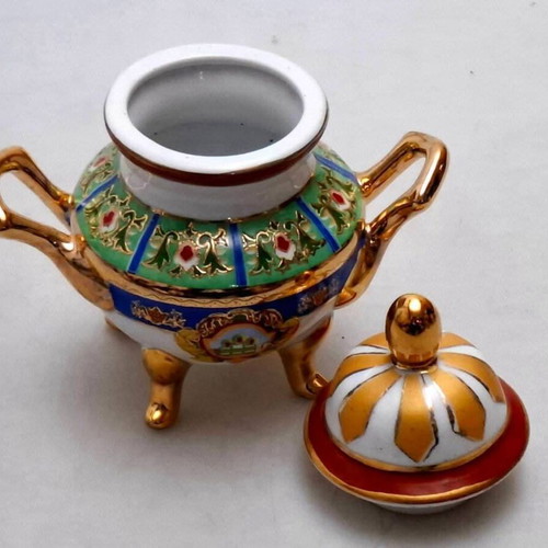 Πλήρες σερβίτσιο του καφέ Royal Fine Porcelain σαν καινούργιο