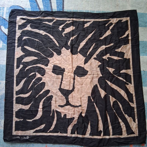 Anne Klein vintage scarf like new in black and beige shades