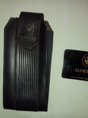 Αυθεντική vintage θήκη για γυαλιά ηλίου Maserati σαν καινούργια, μαύρη