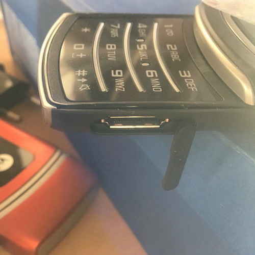 Samsung phone new without charger