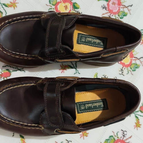 Timberland kids shoe size 34 like new, brown