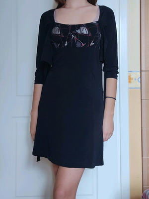 Black vintage dress used, size Small, elbow-length sleeve