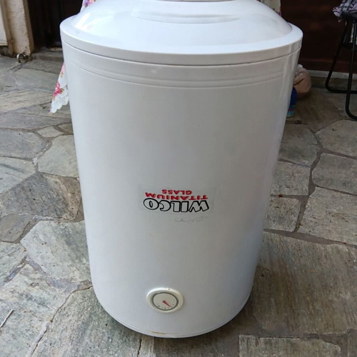 Water heater 80 liters like new