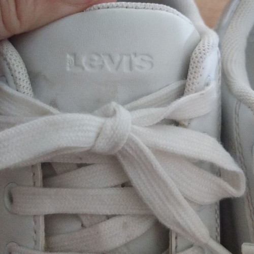 Levi's women's sneakers size 36 used, white