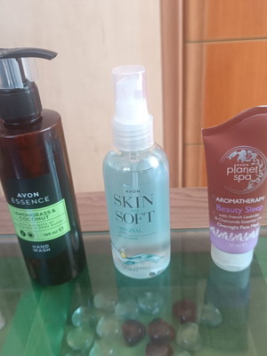Body care set with lemon hand wash, jojoba body oil, and lavender face mask new