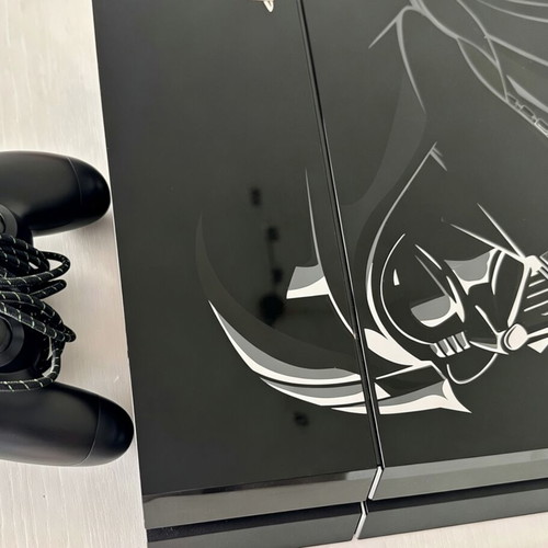PlayStation 4 500GB Original Darth Vader Limited Edition console used