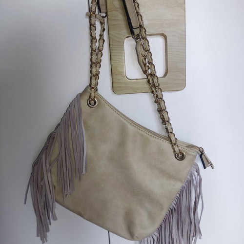 Shoulder bag with fringes and gold details, like new, beige suede leather