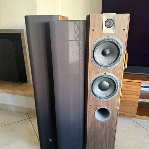 Focal Chorus 716 floor speakers used, walnut finish