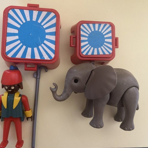 Playmobil Circus set 3519 with figure and elephant