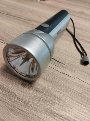 Philips handheld flashlight like new