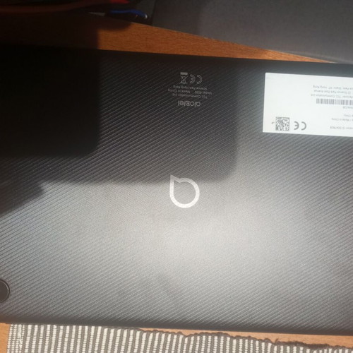 Alcatel tablet like new with universal case