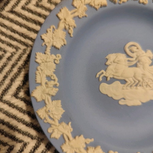 Wedgwood Jasperware plate rare, like new